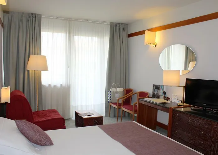 Du Et Bellevue Hotell Bardolino