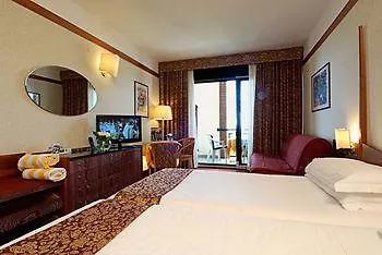 Hotel Du Et Bellevue 4*