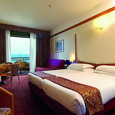 Hotel Du Et Bellevue 4*