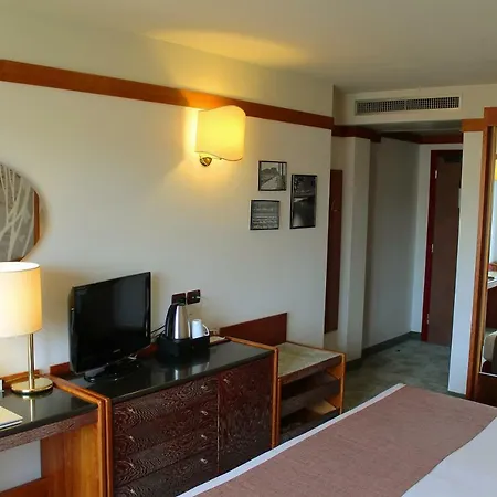 Du Et Bellevue 4* Μπαρντολίνο