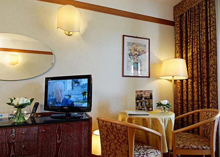 Du Et Bellevue 4*