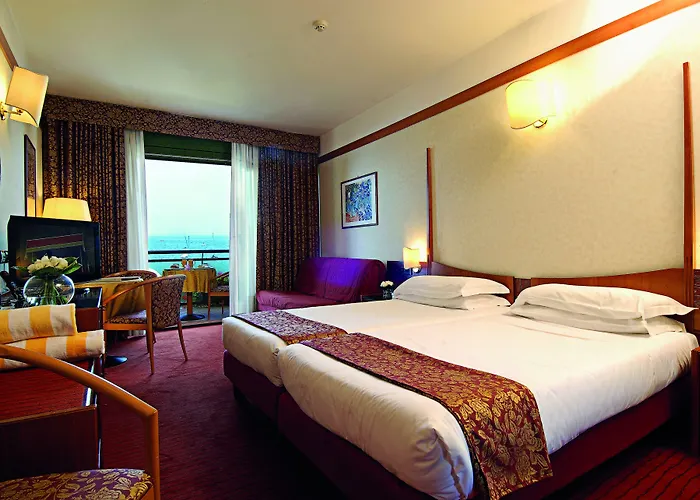 ホテル Du Et Bellevue 4*